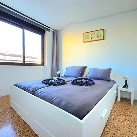 Nogalera Rainbow 2-bedroom Apartment, Pool And Parking By Namaste Elite