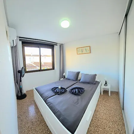 Nogalera Rainbow 2-bedroom Apartment, Pool And Parking By Namaste Elite * 토레몰리노스